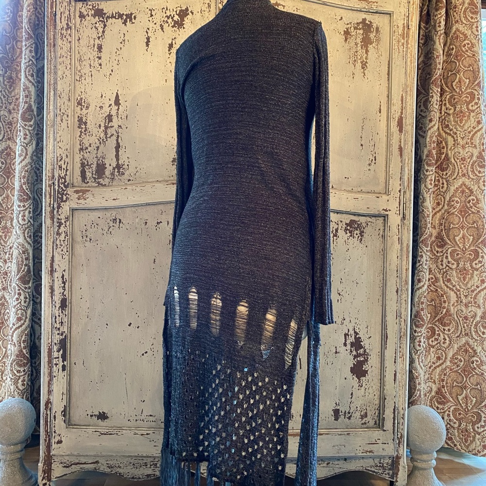 Long Sweater - Picture 5 of 8
